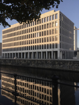 STROKE AND MARVEL — Studio für wunderbares Design