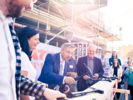 STROKE AND MARVEL — Studio für wunderbares Design